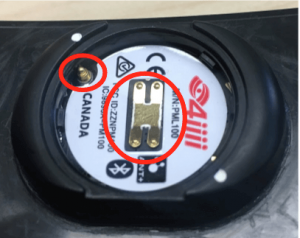 Battery contacts on inside of 4iiii battery compartment